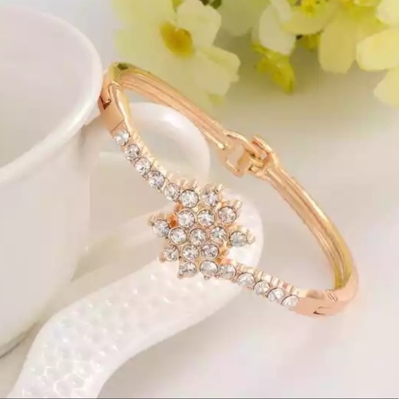 Jewelry - 🆕 Bracelet